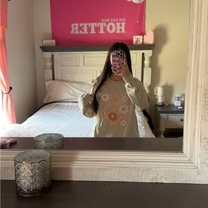 Crewneck sweatshirt